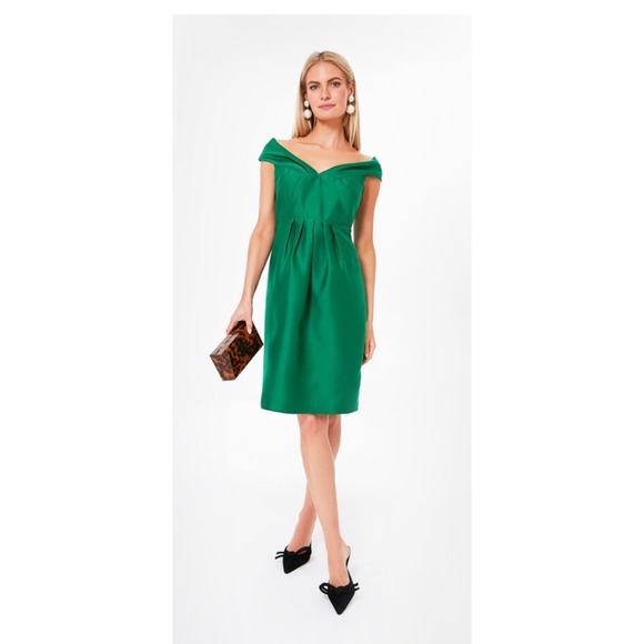 Tuckernuck Dresses & Skirts - Tuckernuck Off-Shoulder Sheath Dress Party Cocktail Green Medium